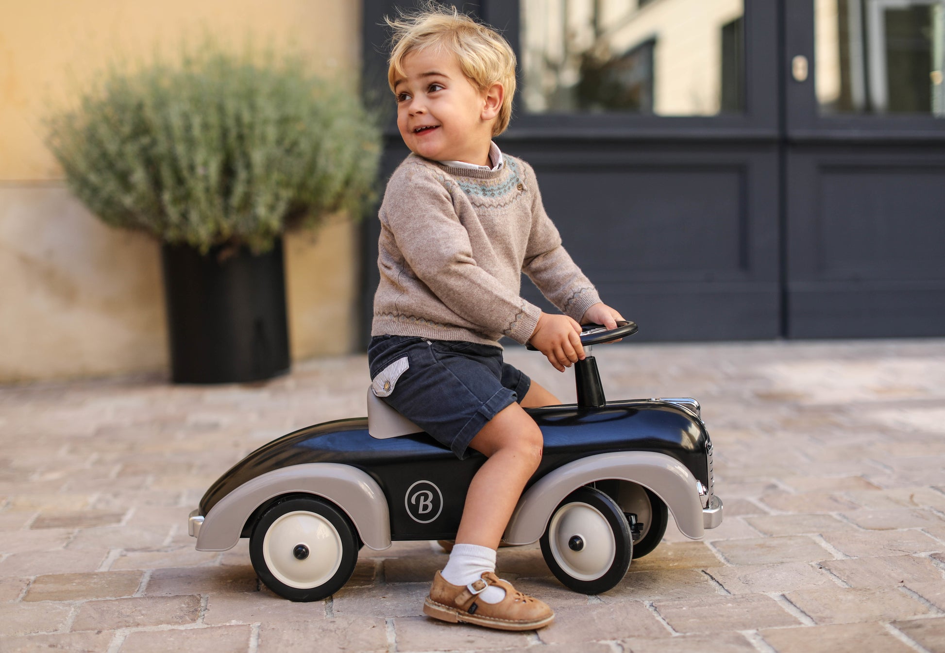 Toddler ride on car