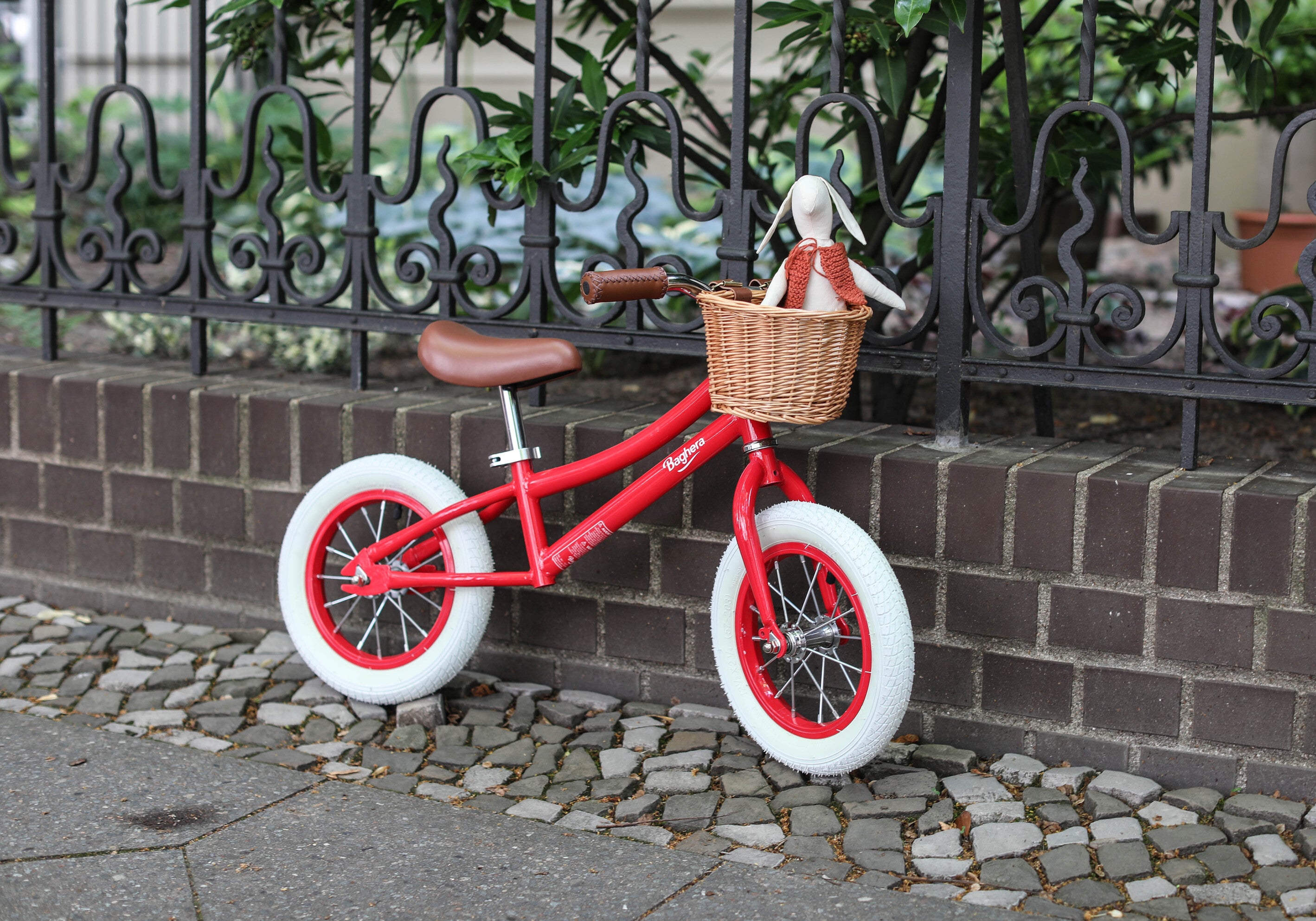 Baghera Vintage Balance Bike Red Pink or Blue Toby Wagons